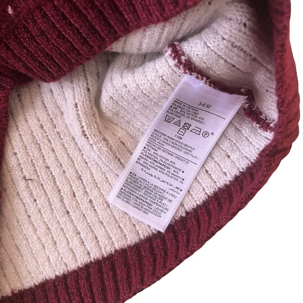 NWT Old Navy Baby Size 3-6M Sweater Crewneck Holiday‎ Red White Black Geometric